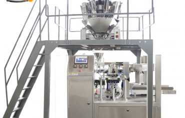 Sac préfabriqué automatique prenant la machine d'emballage de remplissage d'ouverture pour les fruits secs